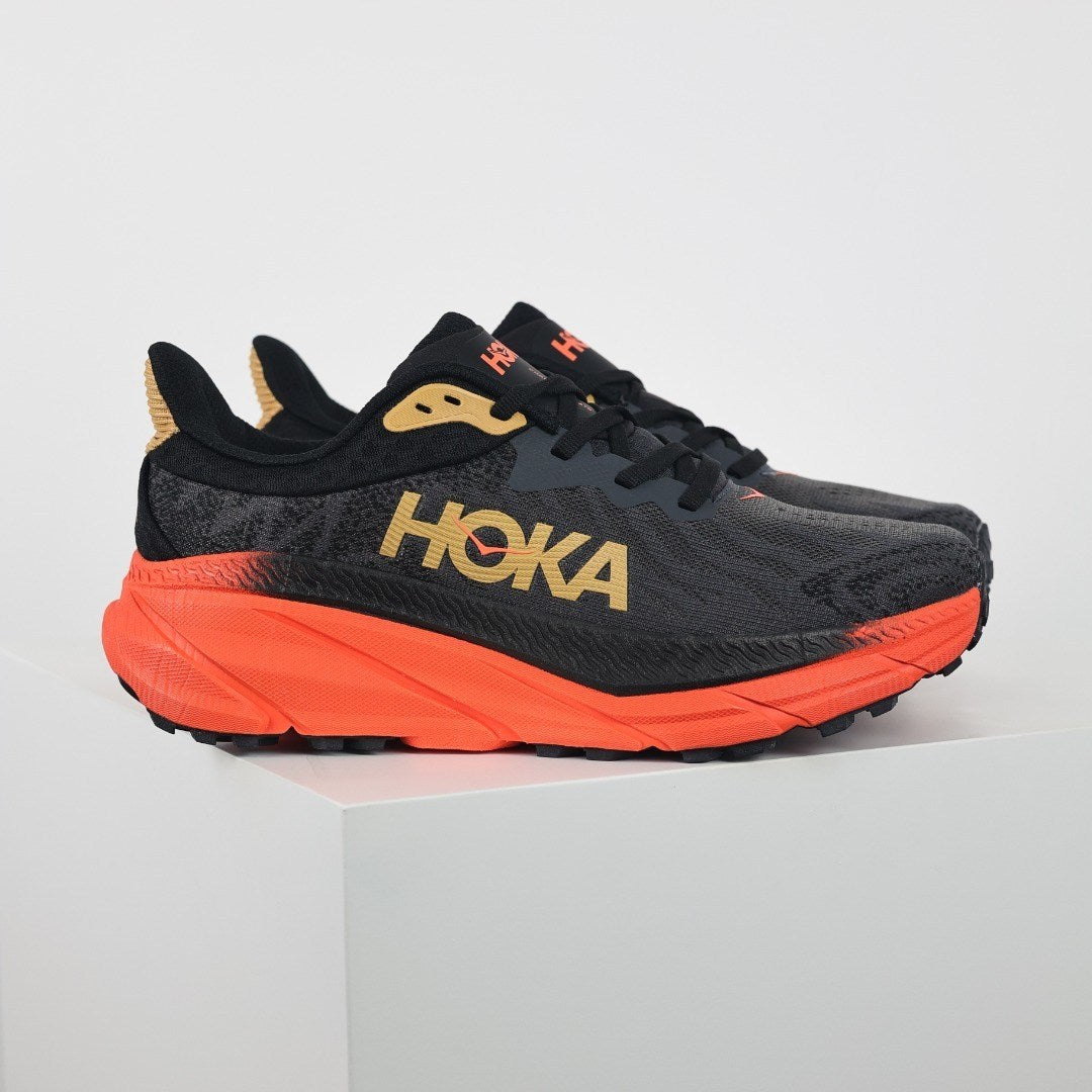 HOKA Challenger ATR 7 Hombre - Negro / Rojo