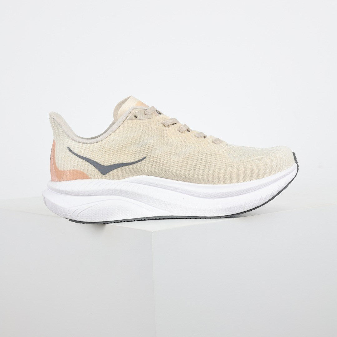 HOKA Mach 6 Mujer - Crema / Durazno