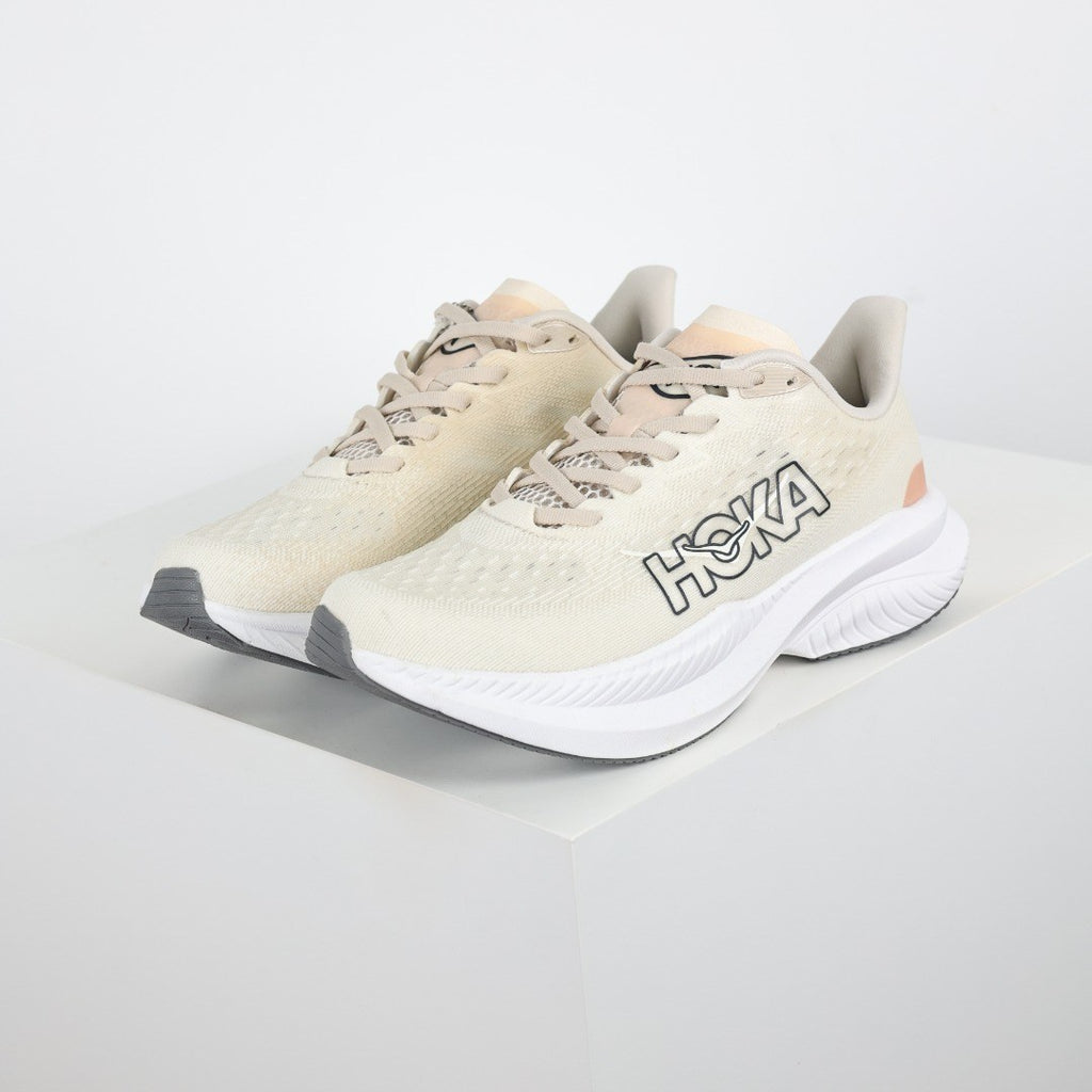 HOKA Mach 6 Mujer - Crema / Durazno