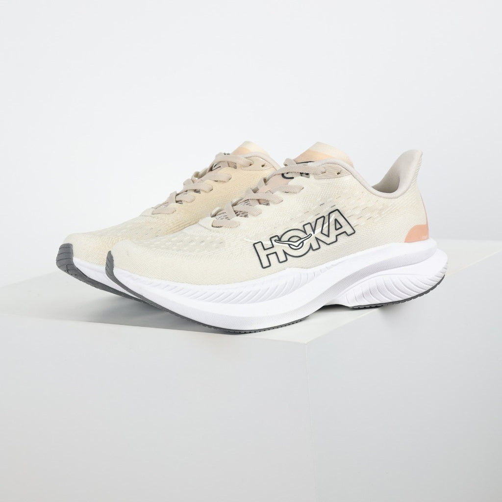 HOKA Mach 6 Mujer - Crema / Durazno