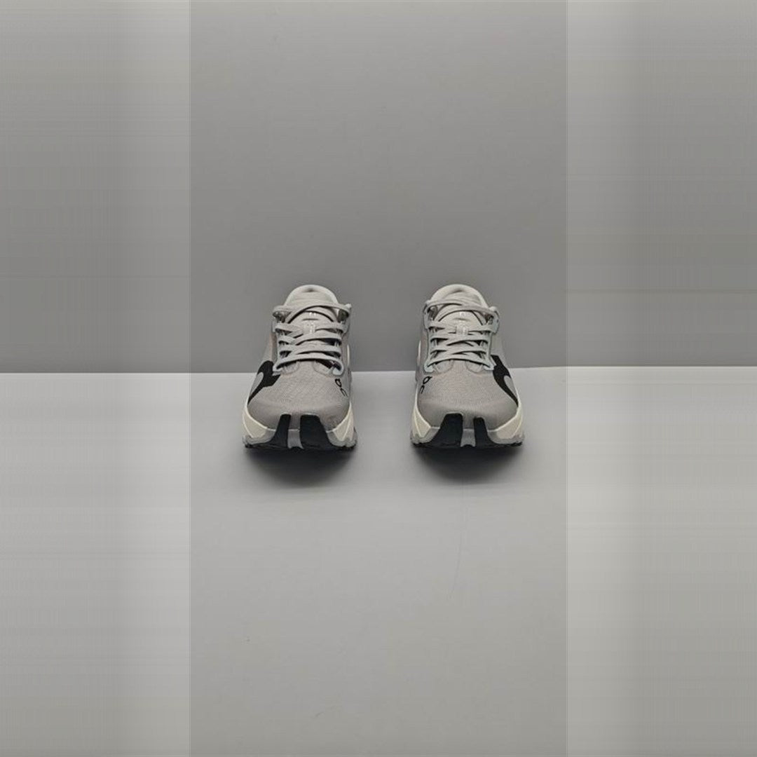 On Cloudmonster 3 Mujer - Gris / Negro